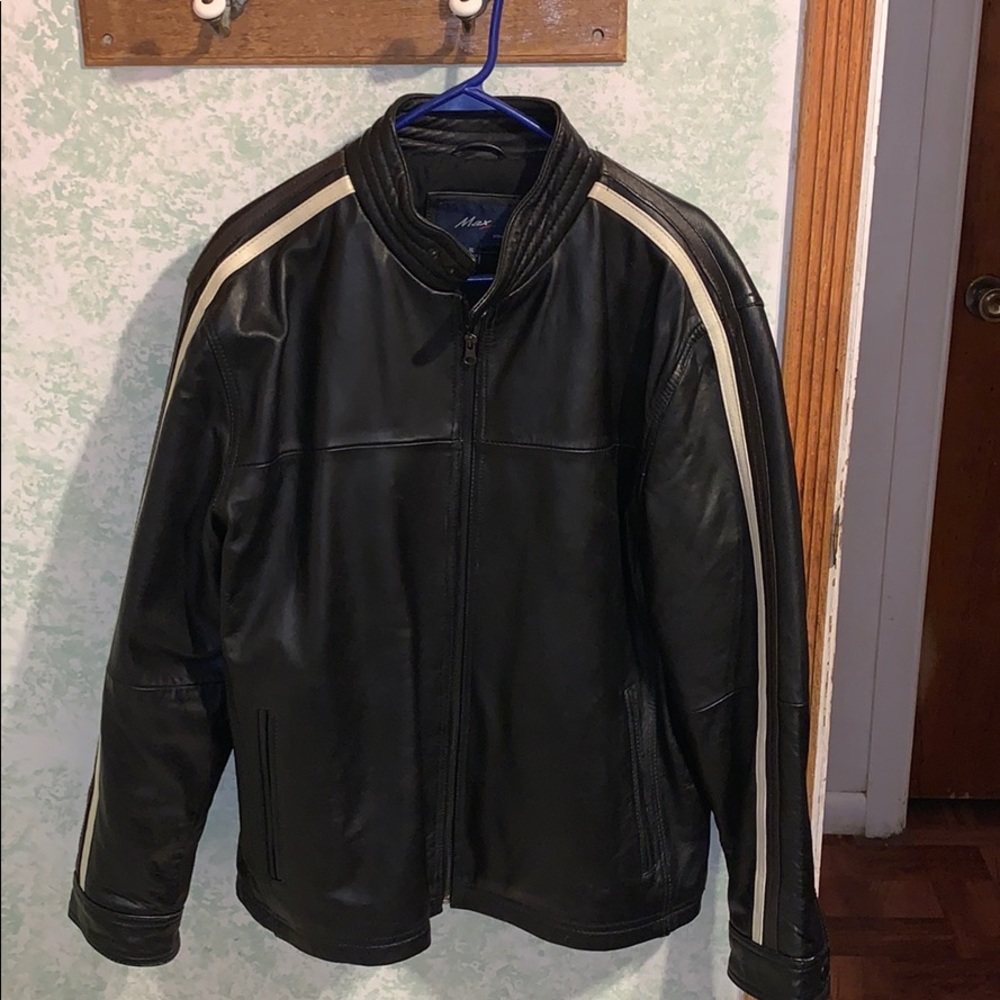 MAX black leather jacket